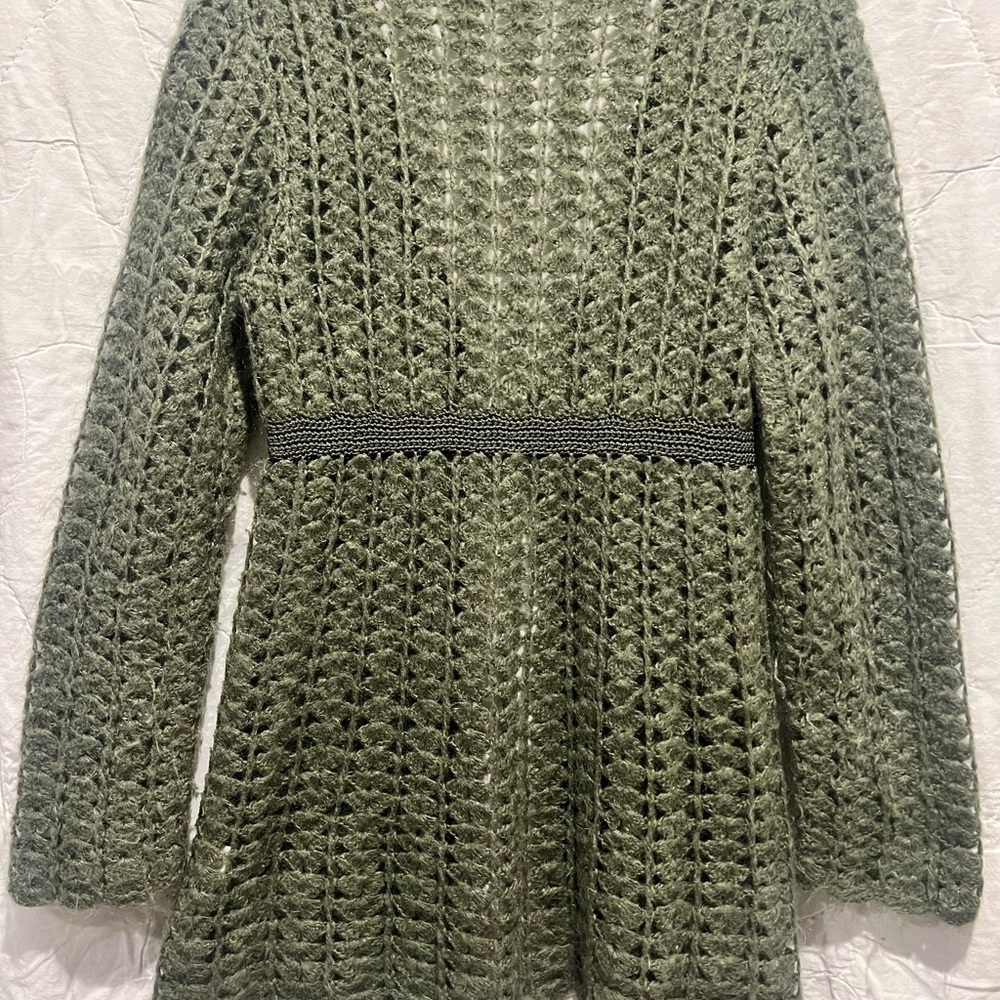 Gold Hawk Open Knit Sweater Cardigan
Sz: S - Picture 2 of 14